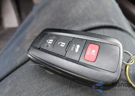 2022 Toyota Camry Xle Hybrid z USA, uszkodzony, nr VIN 4T1F31AK3NU591394